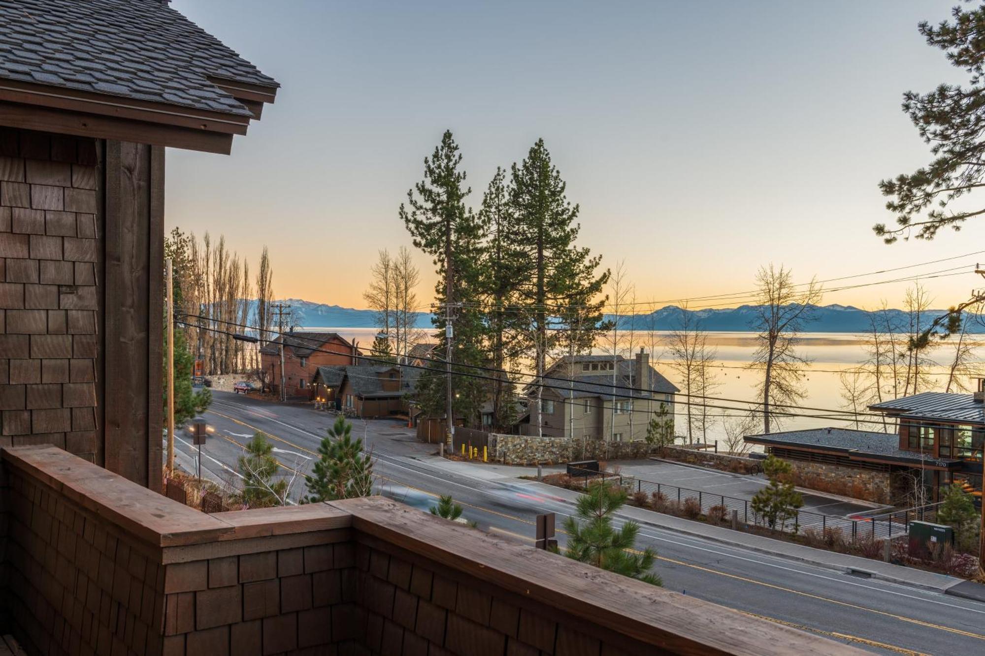 Atkinson By Avantstay Lake Front Home W Stunning Views In Tahoe Vista Eksteriør billede