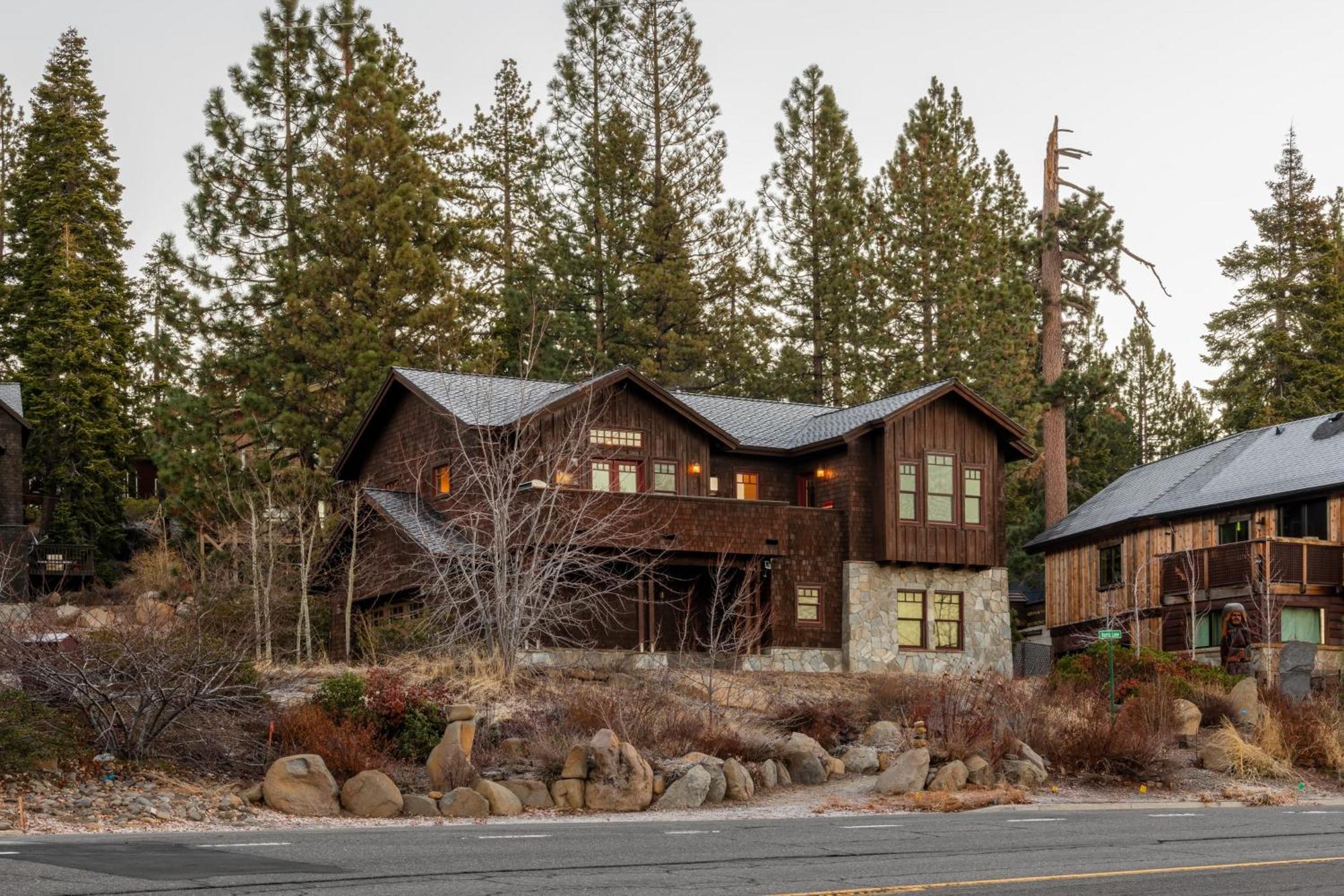 Atkinson By Avantstay Lake Front Home W Stunning Views In Tahoe Vista Eksteriør billede